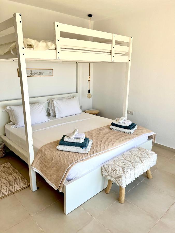 Villa Estee, Luxury Villa With Private Infinity Pool And Jacuzzi Элунда Экстерьер фото