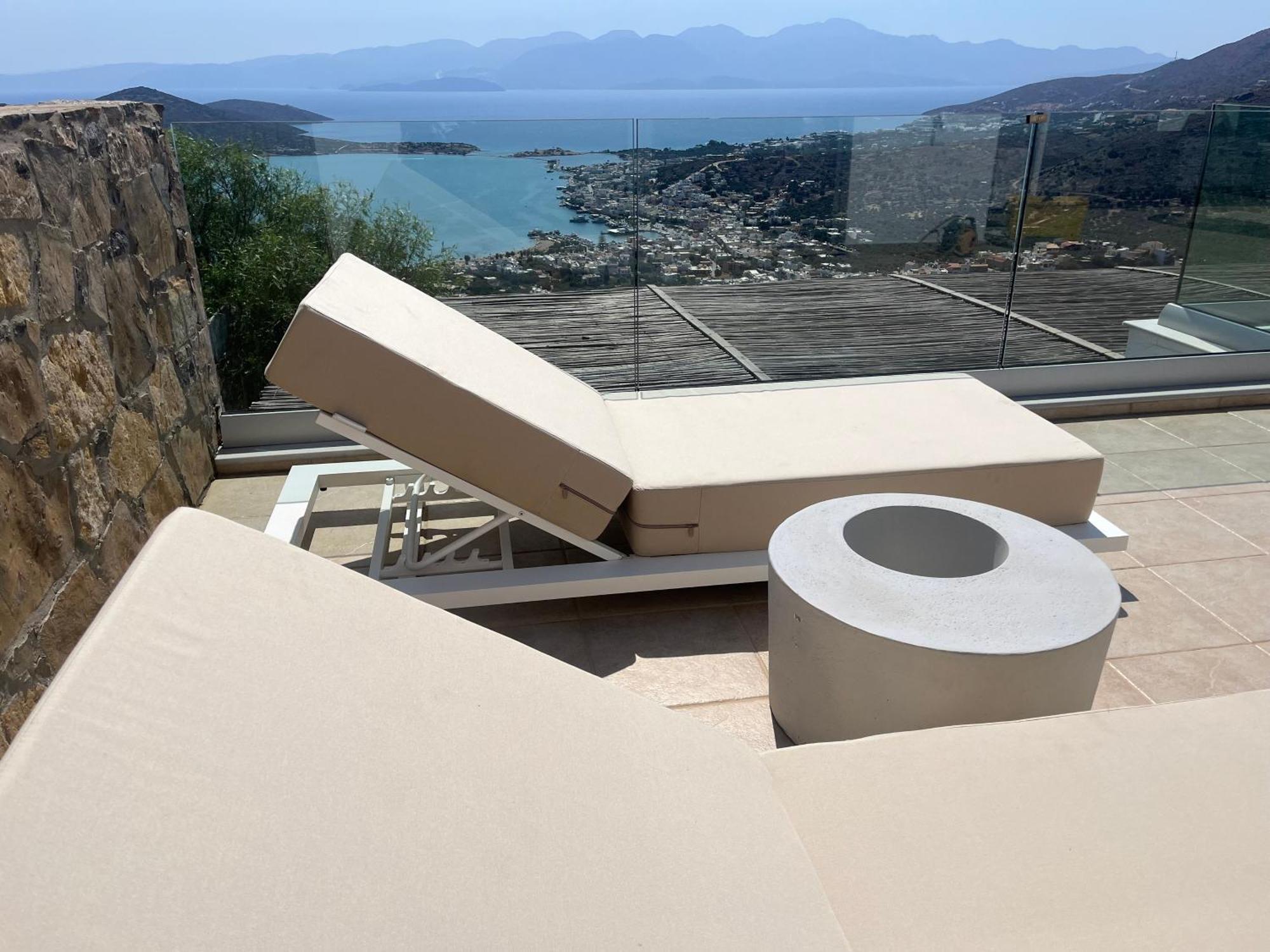 Villa Estee, Luxury Villa With Private Infinity Pool And Jacuzzi Элунда Экстерьер фото