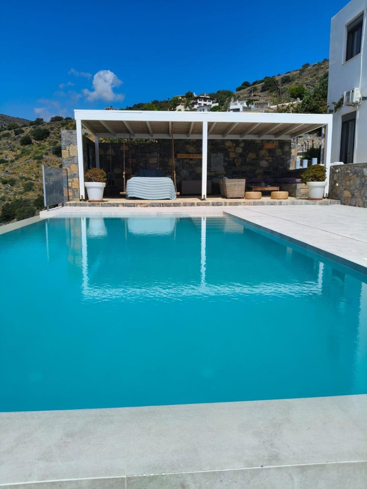 Villa Estee, Luxury Villa With Private Infinity Pool And Jacuzzi Элунда Экстерьер фото