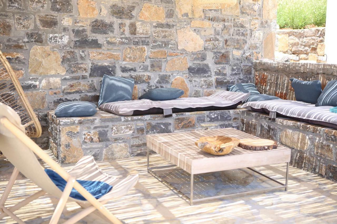 Villa Estee, Luxury Villa With Private Infinity Pool And Jacuzzi Элунда Экстерьер фото